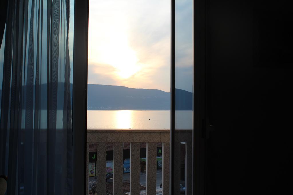Tazex Apartments Herceg Novi Buitenkant foto